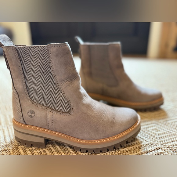 Timberland Women's Taupe Ankle Boots - Picture 4 of 10